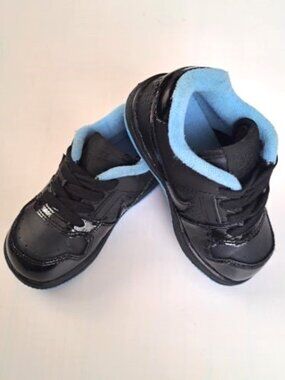 Nike Delta Force Low Toddler 6.5C Black & Baby Blue Sneakers 325241-066